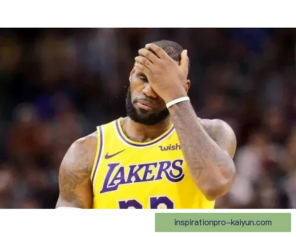 拉菲尼亚腿筋伤势恢复彰显状态回暖，球队备受期待